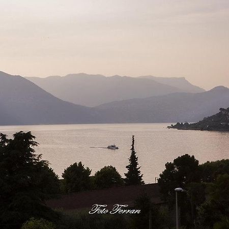 Casa Vacanze Gli Ulivi Del Lago Villa Сале Маразино Екстериор снимка