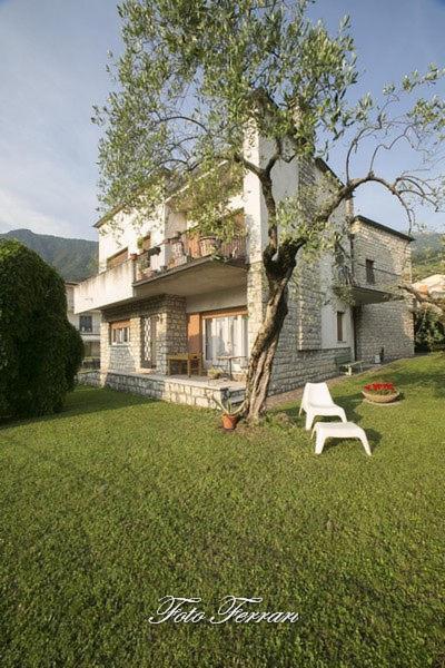 Casa Vacanze Gli Ulivi Del Lago Villa Сале Маразино Екстериор снимка