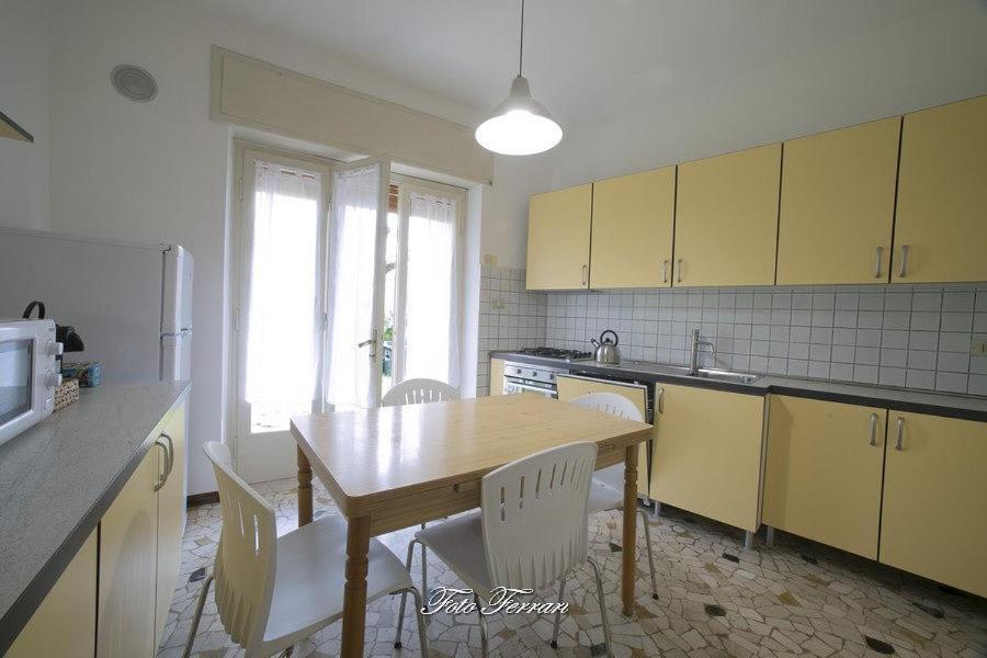 Casa Vacanze Gli Ulivi Del Lago Villa Сале Маразино Екстериор снимка